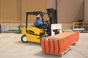Projetadas para aplicações que requerem trabalho com tecnologia limpa, baixa emissão de ruído e boa capacidade de movimentação de carga
