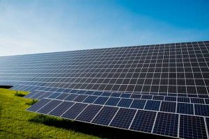 Light DeFi compra terreno e inova ao ter sua primeira usina fotovoltaica registrada em blockchain